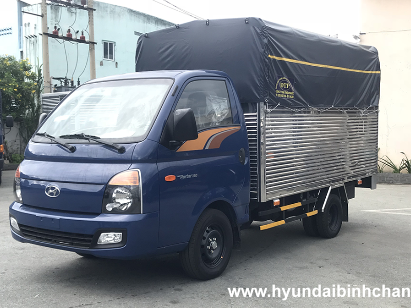 Hyundai H150 thùng mui bạt