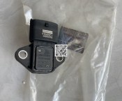 Cảm biến áp suất gió Hyundai HD320 HD1000 HD700 HD270 TRago chính hãng