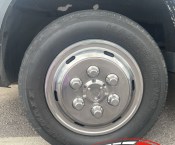 Chụp mâm Inox 304 xe 16 chỗ GAZ IVECO JAC